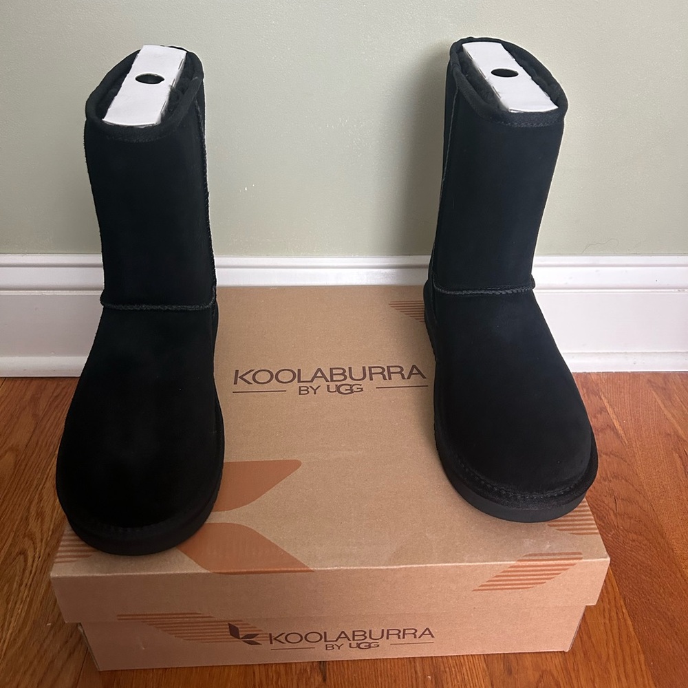 NWOT Koolaburra Black Short Boots